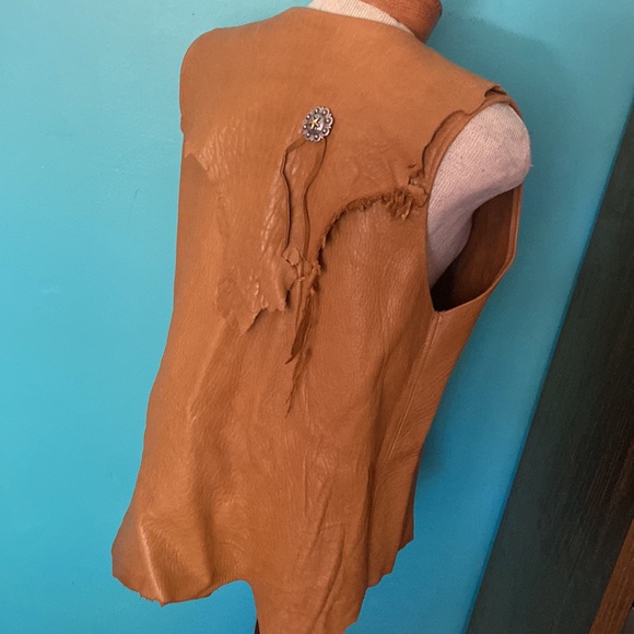 Pat Dahnke Distressed Leather Western Vest Studded S/M